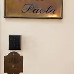 Paola Hotel *
