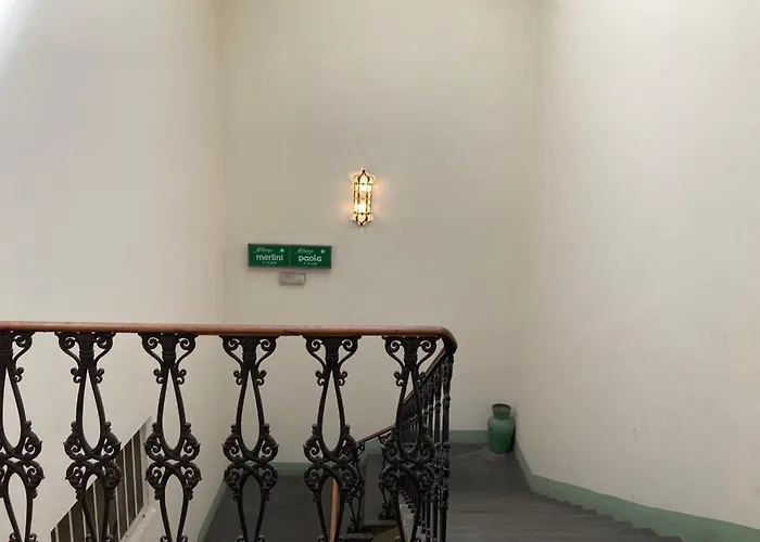Paola Otel Floransa